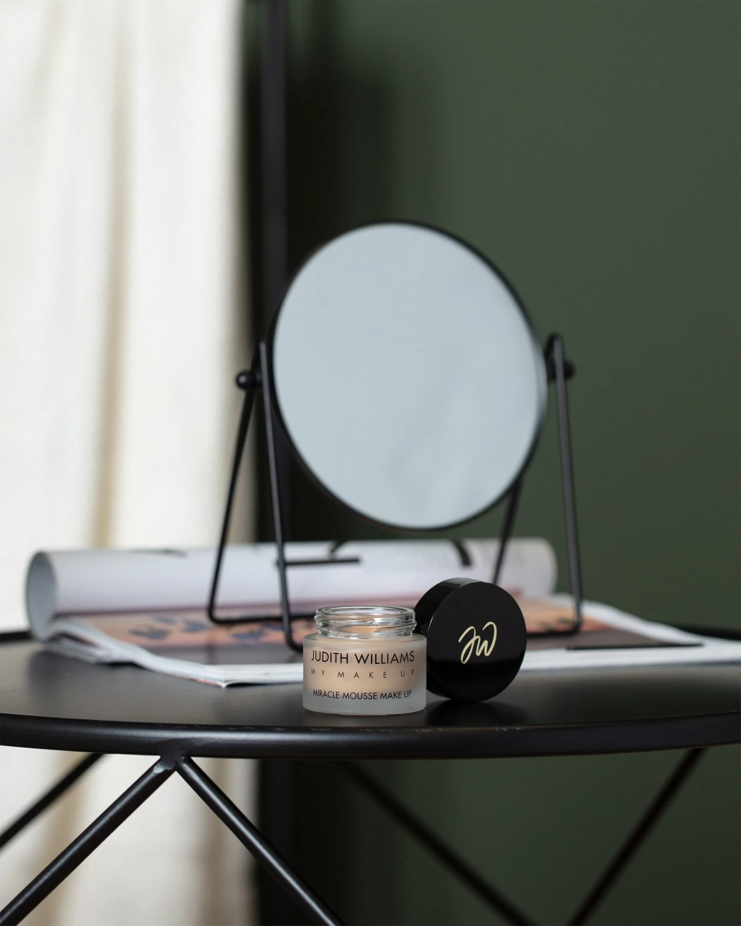 Miracle Mousse Make Up + Spatel 4 Miracle Mousse Make Up + Spatel – Bild 2