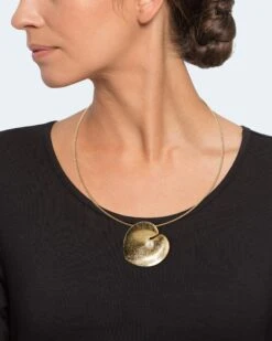 Omegareif Mit Anhänger -Modegeschäft 58361269 522a432b ee71 47d8 99b1 607e8fa6223d pics2080