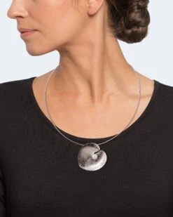 Omegareif Mit Anhänger -Modegeschäft 58361286 fdacbe37 1734 4577 89c0 8228144af695 pics2080