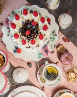 Porzellan Kuchenplatte -Modegeschäft 59595403 582fb0ea e0b7 11ec 8f3c 5a72d431453d pics2080