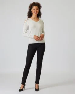 Pullover Mit Cut-Outs 12 Pullover Mit Cut-Outs -Modegeschäft 59595650 a36c698e e0c5 11ec 8f3c 5a72d431453d pics2080