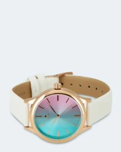 Damenuhr Mit Metallic-Effekt -Modegeschäft 59599299 226b04a8 e7c5 11ec 8f3c 5a72d431453d pics2080