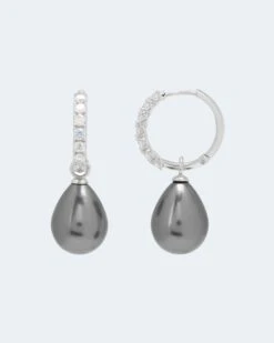 Creolen Mit MK-Perle & Zirkonia 14 Creolen Mit MK-Perle & Zirkonia -Modegeschäft 59603143 25ccbb2e 9a13 11ec bd97 5a72d431453d pics2080