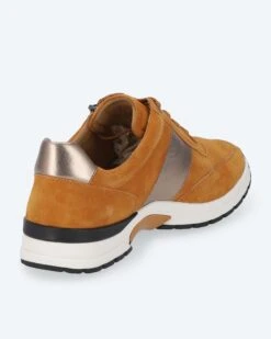 Sneaker Mit Metallic-Details 18 Sneaker Mit Metallic-Details -Modegeschäft 59614928 f9853c5e fdc9 11ec 8f3c 5a72d431453d pics2080