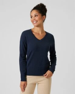 Cashmere Blend Pullover Mit V-Ausschnitt 11 Cashmere Blend Pullover Mit V-Ausschnitt -Modegeschäft 59615536 bae5e972 fe93 11ec 8f3c 5a72d431453d pics2080