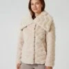 Jacke Aus Webpelz -Modegeschäft 59621759 4925d290 0667 11ed 8f3c 5a72d431453d pics2080