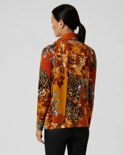 Pullover + Schal -Modegeschäft 59664855 a1b3c6b3 3802 11ed 9039 5a72d431453d pics2080