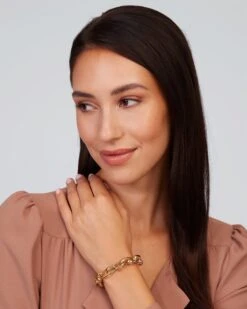 Armband Im Fantasiedesign -Modegeschäft 59684492 30e2c059 4ee6 11ed 9039 5a72d431453d pics2080