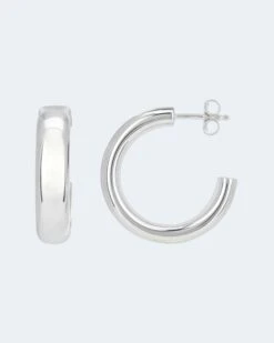 Creolen Im Klassik-Design -Modegeschäft 59686057 01b923a3 5069 11ed 9039 5a72d431453d pics2080