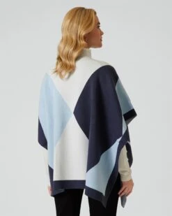 Pullover Im Cape-Stil -Modegeschäft 59686806 95ce5613 5118 11ed 9039 5a72d431453d pics2080