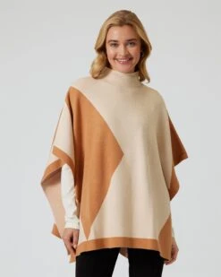 Pullover Im Cape-Stil -Modegeschäft 59686838 c2a10c70 5118 11ed 9039 5a72d431453d pics2080