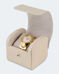 Damenuhr Mit Diamanten -Modegeschäft 59694361 0bca07d9 5e66 11ed 9039 5a72d431453d pics2080