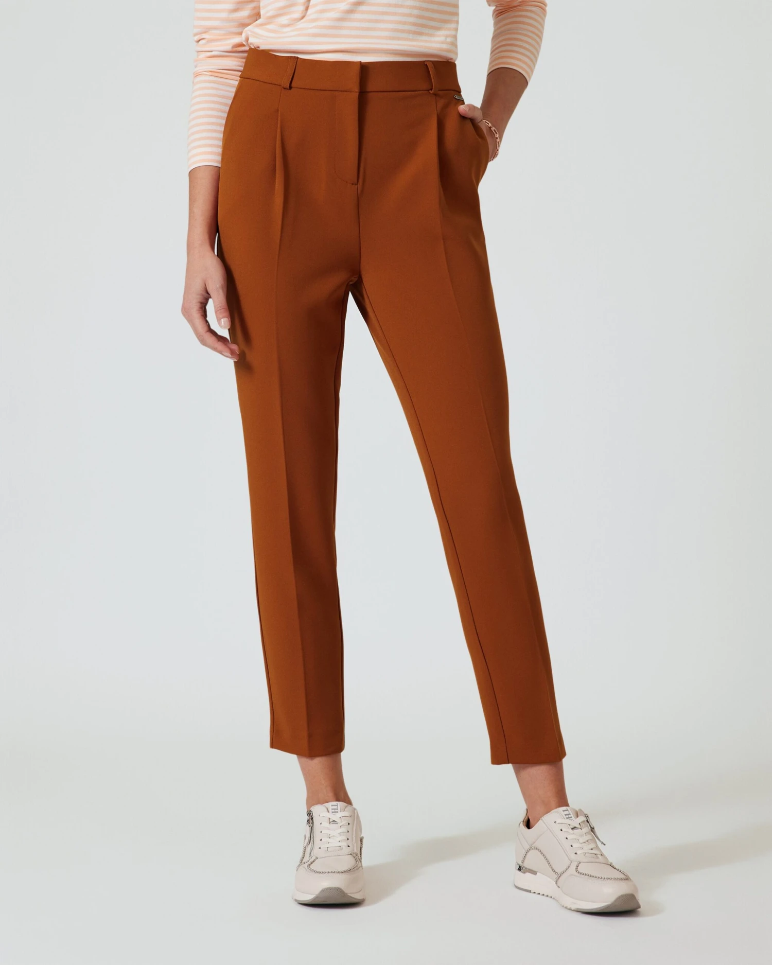 Bundfaltenhose 7 Bundfaltenhose – Bild 5