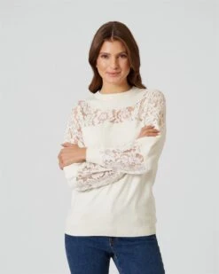 Pullover Mit Spitzeneinsätzen -Modegeschäft 59723783 2fa10035 81d3 11ed a353 5a72d431453d pics2080