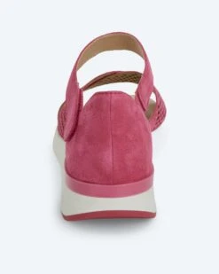 Caprice Sandale Mit Strassdekor 33 Caprice Sandale Mit Strassdekor -Modegeschäft 59725910 acd7782e 8697 11ed a353 5a72d431453d pics2080