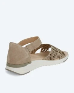 Caprice Sandale Mit Strassdekor 26 Caprice Sandale Mit Strassdekor -Modegeschäft 59725919 b9a3516f 8697 11ed a353 5a72d431453d pics2080