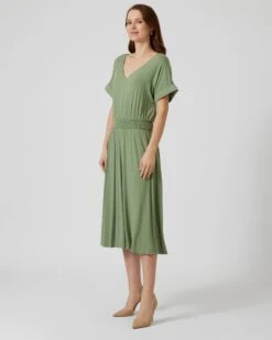 Midi-Kleid Mit Raffung -Modegeschäft 59726961 2304c213 8a72 11ed a353 5a72d431453d pics2080