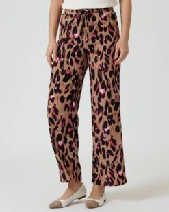 Hose Mit Weitem Bein -Modegeschäft 59727051 a4d7735c 8a72 11ed a353 5a72d431453d pics2080