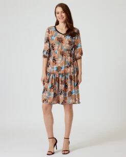 Kleid Mit Allover-Print 13 Kleid Mit Allover-Print -Modegeschäft 59730380 bec43b0c 90cc 11ed a353 5a72d431453d pics2080