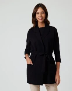 Weste Mit Bindegürtel 13 Weste Mit Bindegürtel -Modegeschäft 59735839 49b4b6be 9647 11ed a353 5a72d431453d pics2080