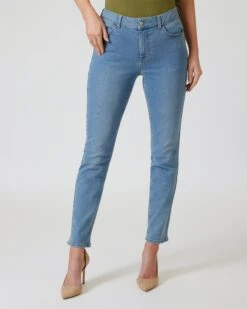 Wow-Jeans -Modegeschäft 59754423 d14a1fa0 a922 11ed a353 5a72d431453d pics2080