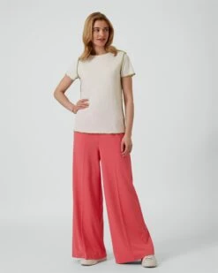 Palazzohose Im Unidesign -Modegeschäft 59763665 7e3dfef4 b73a 11ed 9083 5a72d431453d pics2080