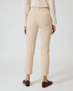 Wow-Jeans -Modegeschäft 59772851 14cd3d50 c23e 11ed 9083 5a72d431453d pics2080