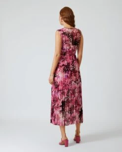 Kleid Mit Paisleyblüten 9 Kleid Mit Paisleyblüten -Modegeschäft 59776439 fefea0a8 c709 11ed 9083 5a72d431453d pics2080