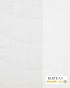 Steppbett Mit Wildseide -Modegeschäft 59794061 0d9428e3 d9c3 11ed 9083 5a72d431453d pics2080