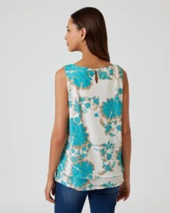 Top Im Layer-Design -Modegeschäft 59797022 7161aeb5 de81 11ed 9083 5a72d431453d pics2080