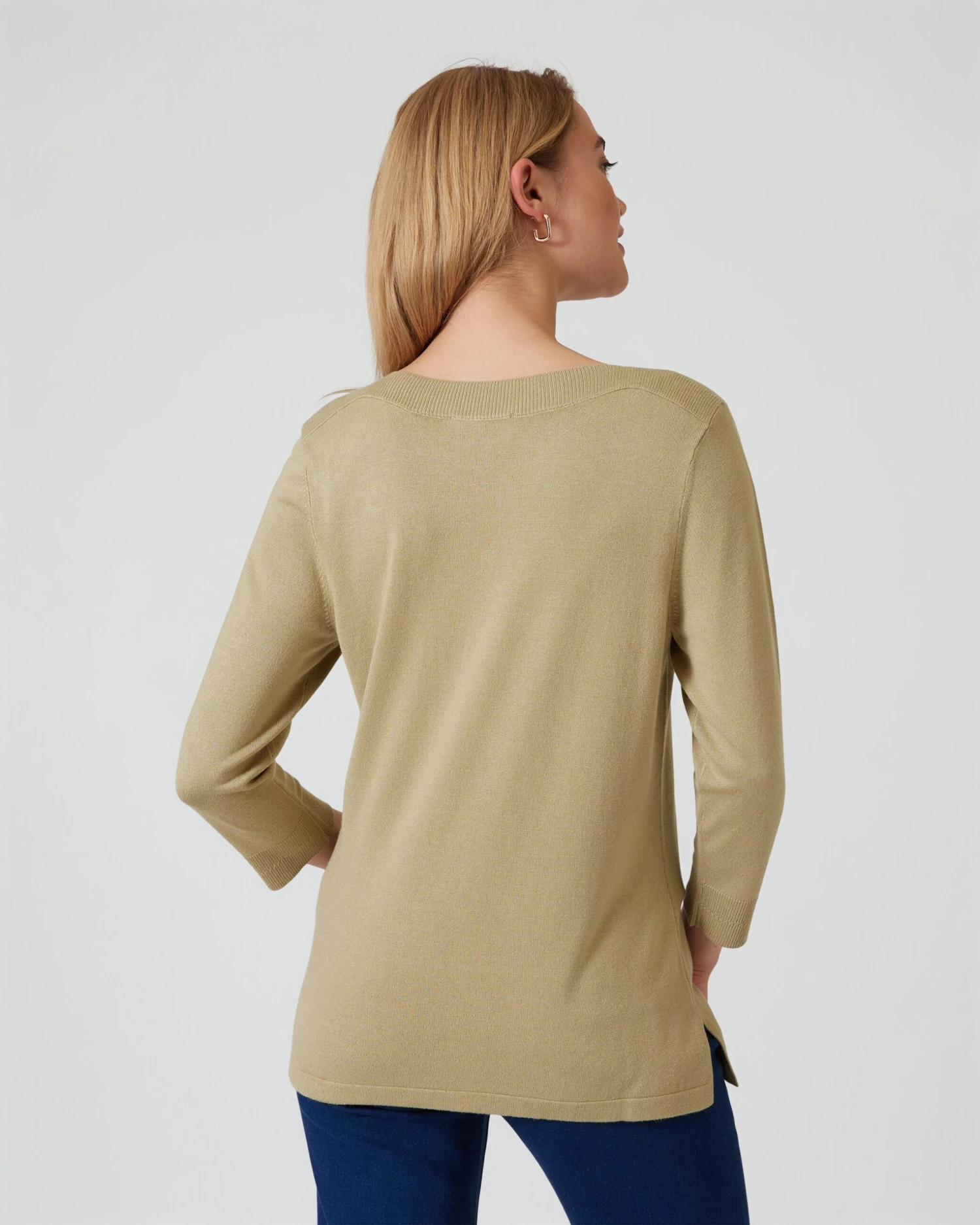 Feinstrickpullover Mit U-Boot-Ausschnitt 5 Feinstrickpullover Mit U-Boot-Ausschnitt – Bild 3