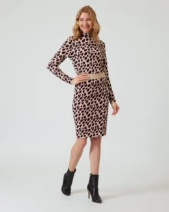 Strickpullover Mit Leo-Muster -Modegeschäft 59803789 f9b20d7d e595 11ed 9083 5a72d431453d pics2080