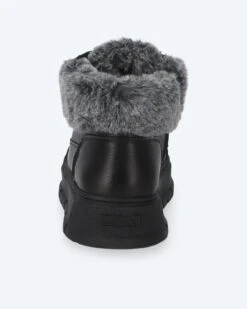 Caprice Sneaker High Top Mit Fell 17 Caprice Sneaker High Top Mit Fell -Modegeschäft 59807495 d4769d1b ea59 11ed 9083 5a72d431453d pics2080