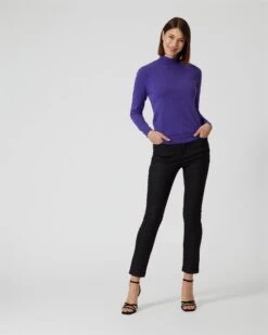 Pullover Mit Zierknöpfen -Modegeschäft 59811371 fff85aa3 f099 11ed 9083 5a72d431453d pics2080