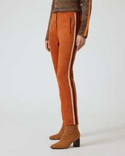 Hose In Velours-Optik