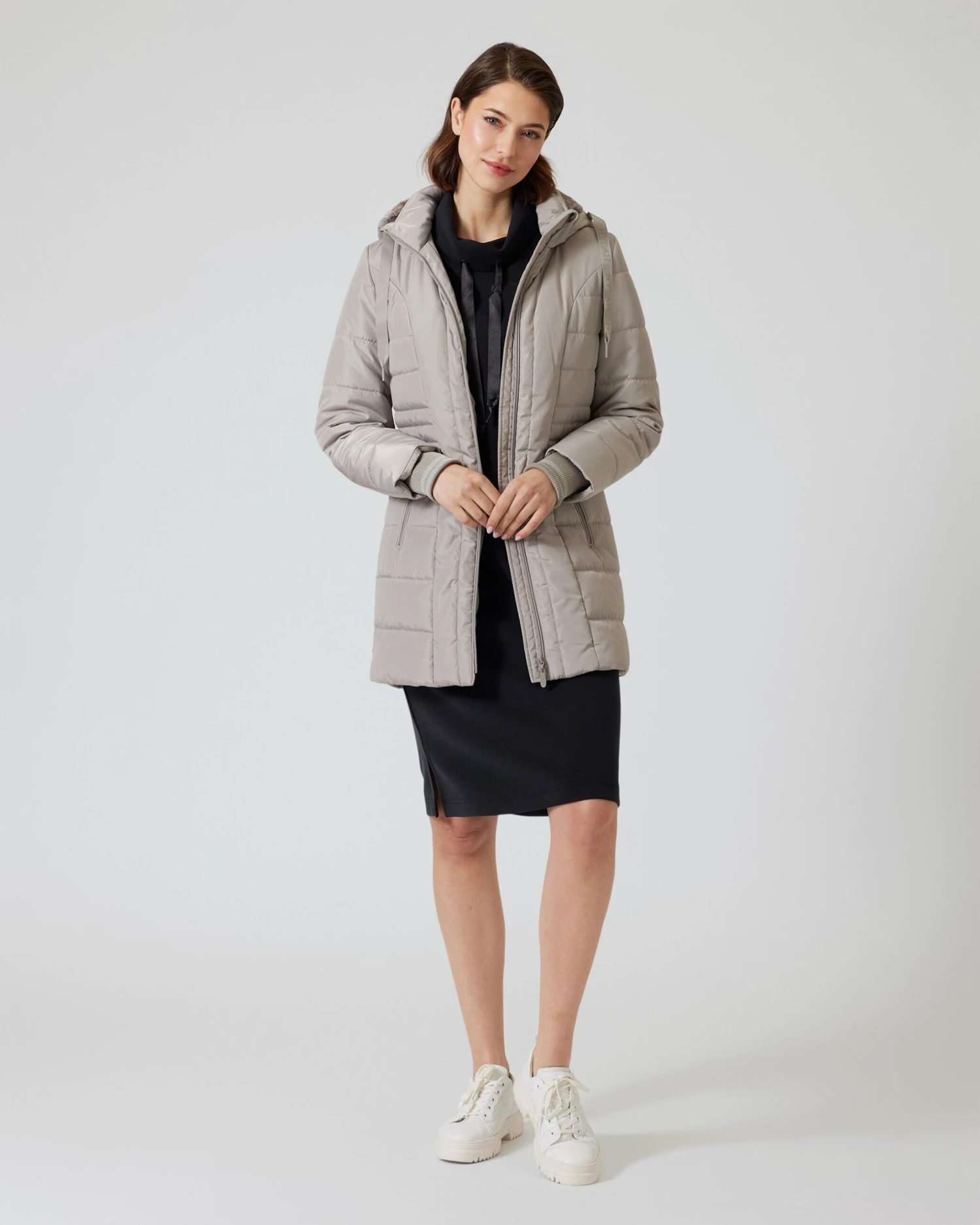 Longjacke Mit Steppung & Kapuze 7 Longjacke Mit Steppung & Kapuze – Bild 5
