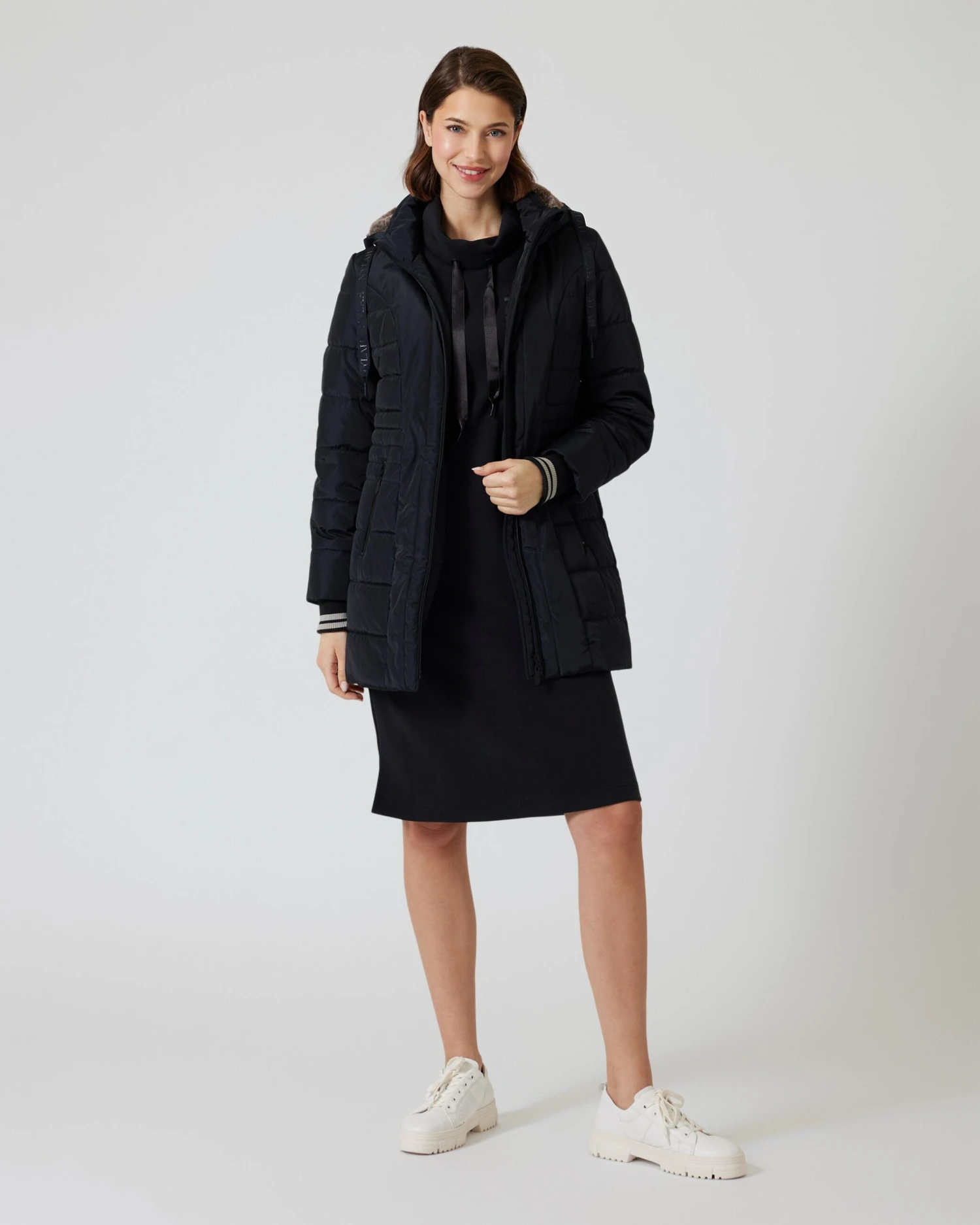 Longjacke Mit Steppung & Kapuze 4 Longjacke Mit Steppung & Kapuze – Bild 2