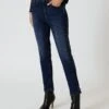 Jeans Mit Strassdetails -Modegeschäft 59821415 87092911 0048 11ee 9169 5a72d431453d pics2080