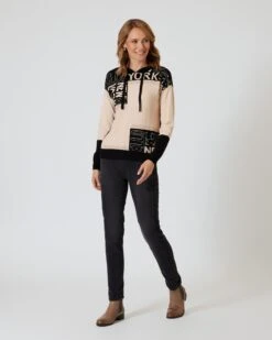 Kapuzenpullover Mit Kontrastdruck 8 Kapuzenpullover Mit Kontrastdruck -Modegeschäft 59821444 97a4ce88 0048 11ee 9169 5a72d431453d pics2080