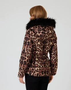 Jacke "Leofieber" 11 Jacke "Leofieber" -Modegeschäft 59821458 9ed2b04a 0048 11ee 9169 5a72d431453d pics2080