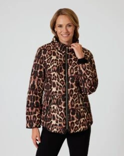 Jacke "Leofieber" 12 Jacke "Leofieber" -Modegeschäft 59821461 a109a024 0048 11ee 9169 5a72d431453d pics2080