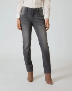 Jeans Winter Denim "Figurwunder" -Modegeschäft 59822182 bd4c3f14 0125 11ee 9169 5a72d431453d pics2080