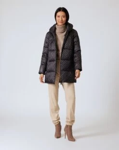 Steppjacke Mit Logo-Print 8 Steppjacke Mit Logo-Print -Modegeschäft 59822253 e7734d4f 0125 11ee 9169 5a72d431453d pics2080