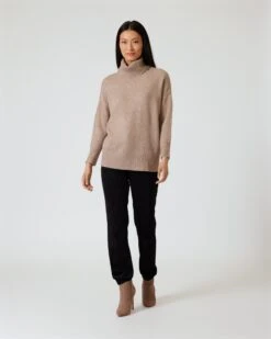 Strickpullover Mit Rollkragen -Modegeschäft 59822262 ed77ecec 0125 11ee 9169 5a72d431453d pics2080