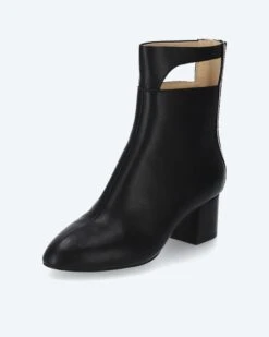Stiefelette Mit Cut-out