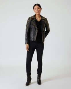 Lederjacke Mit Nieten 9 Lederjacke Mit Nieten -Modegeschäft 59826290 e8645c06 06a9 11ee 9169 5a72d431453d pics2080