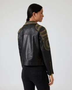 Lederjacke Mit Nieten 10 Lederjacke Mit Nieten -Modegeschäft 59826292 ea07a06f 06a9 11ee 9169 5a72d431453d pics2080