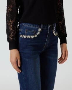 Jeans Mit Schmucksteinapplikation -Modegeschäft 59826913 70004d4a 08ef 11ee 9169 5a72d431453d pics2080