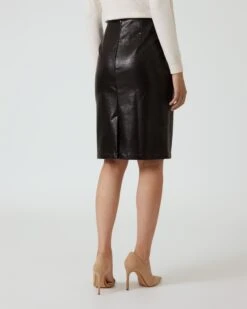 Rock In Kroko-Optik -Modegeschäft 59826928 78873270 08ef 11ee 9169 5a72d431453d pics2080