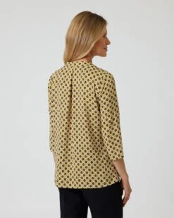 Tunika-Bluse Mit Grafikmuster -Modegeschäft 59832928 5621631a 11bb 11ee 9169 5a72d431453d pics2080